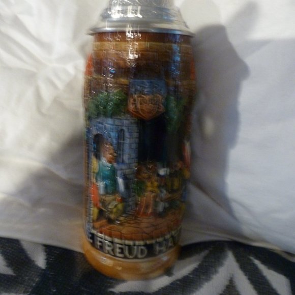 Rare Antique German Beer Stein – Christmas Theme, Raised Relief, Pewter Lid, 10" - Picture 7 of 12